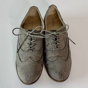 Merona Women's Size 8 Gray Faux Suede Oxford Wingtip Lace-Up Shoes